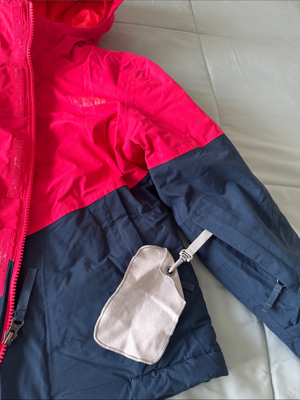 The North Face Girls Hyvent Ski Snowboard - Size XS- 6 - Picture 6 of 12